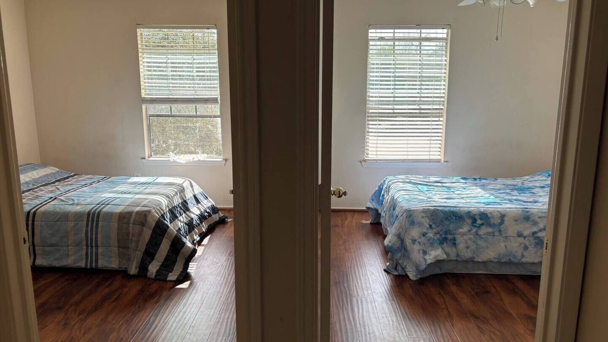 Sharpstown House | Southwest City Area Nice Home in Gated Community