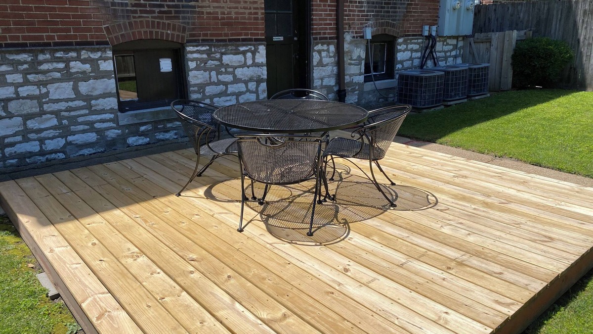 Southwest Garden Apartment | Southwest Gardens Apartment 2W- King Bed, High Speed Wi-Fi, Smart TV's