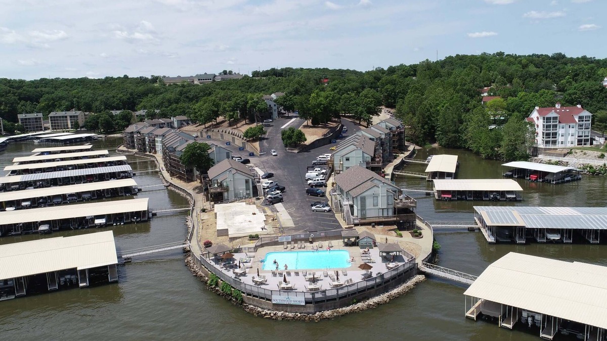 Village of Four Seasons Condo | Southwood Shores-2 bed, 2 bath, King Bed, Pools, Boat Slip, Free WIFI