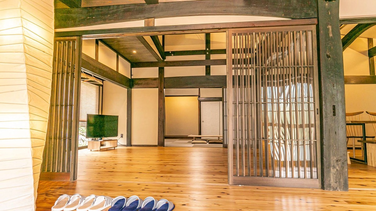 Maibara House | Soyomo