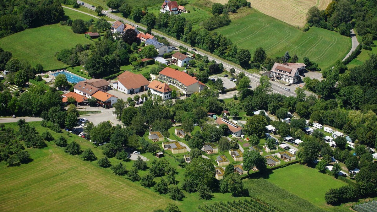 Markdorf Ski Chalet | SPA Chalet - Wirthshof 4-hotel Chalets Beim Bodensee