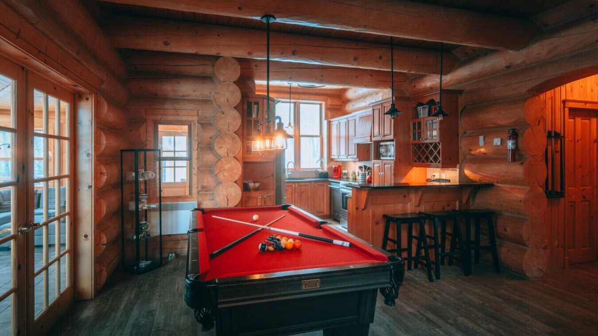 Fiddler Lake Resort Ski Chalet | SPA/Sauna/Exterior Pool/Lake/Monopoly
