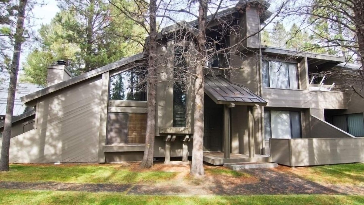 Tennis Village Condo | Spa-Side Lodge with Fireplace, BBQ & A/C