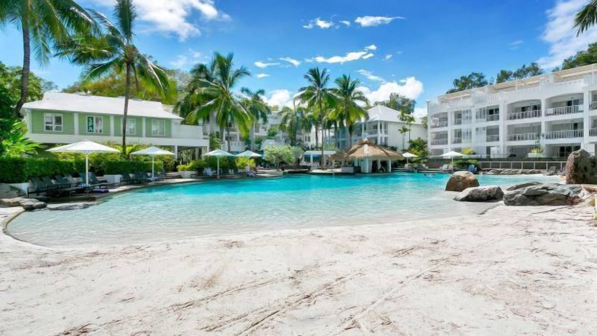 Palm Cove Apartment | Spa Suite Beach Club 3221