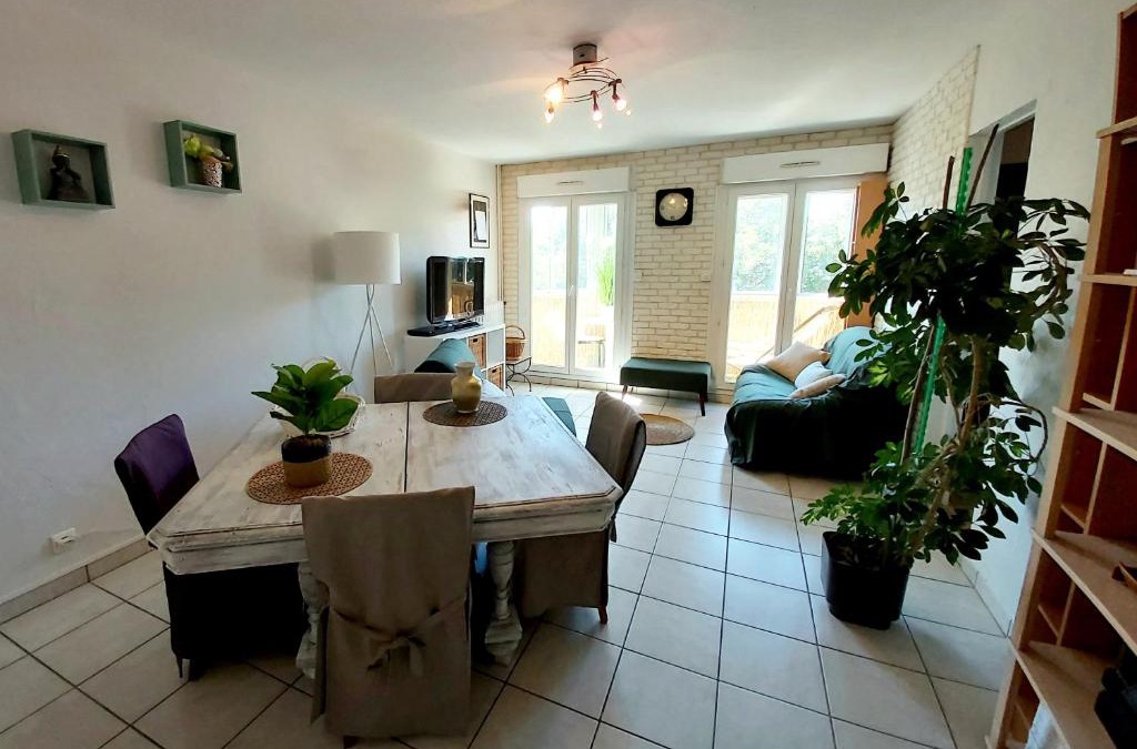 Blagnac Apartment | :) Spacieux T4 AÉROPORT, ensoleillé, déco soignée