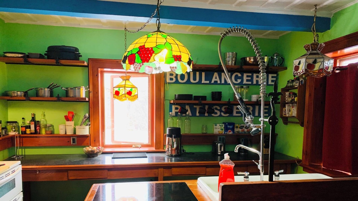 Saint-Andre-d'Argenteuil Ski Chalet | Spacious Chalet for rent in the Laurentia s, one hour from Montreal. Sleeps 4.