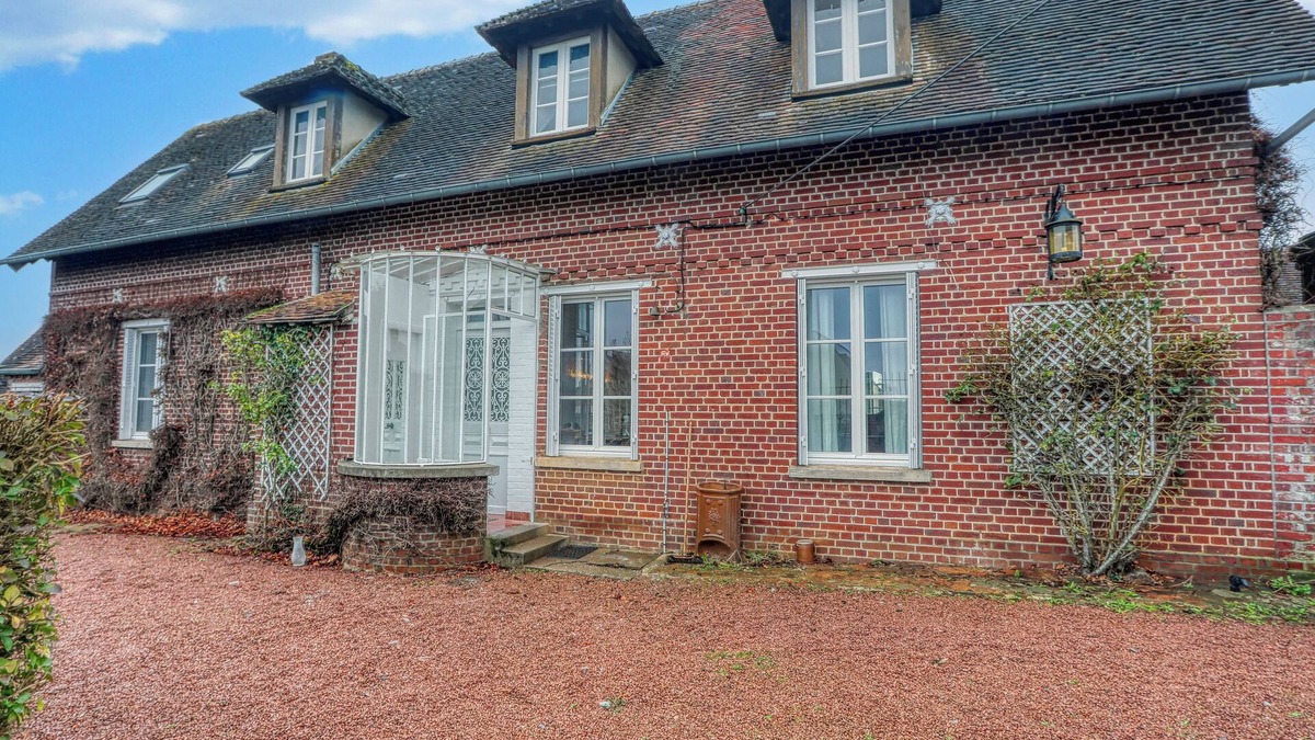 Saint-Germain-la-Poterie House | Spacious house for 8 people with garden