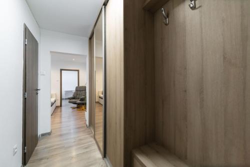 Martin Apartment | Spacious 1-bedroom Apartment