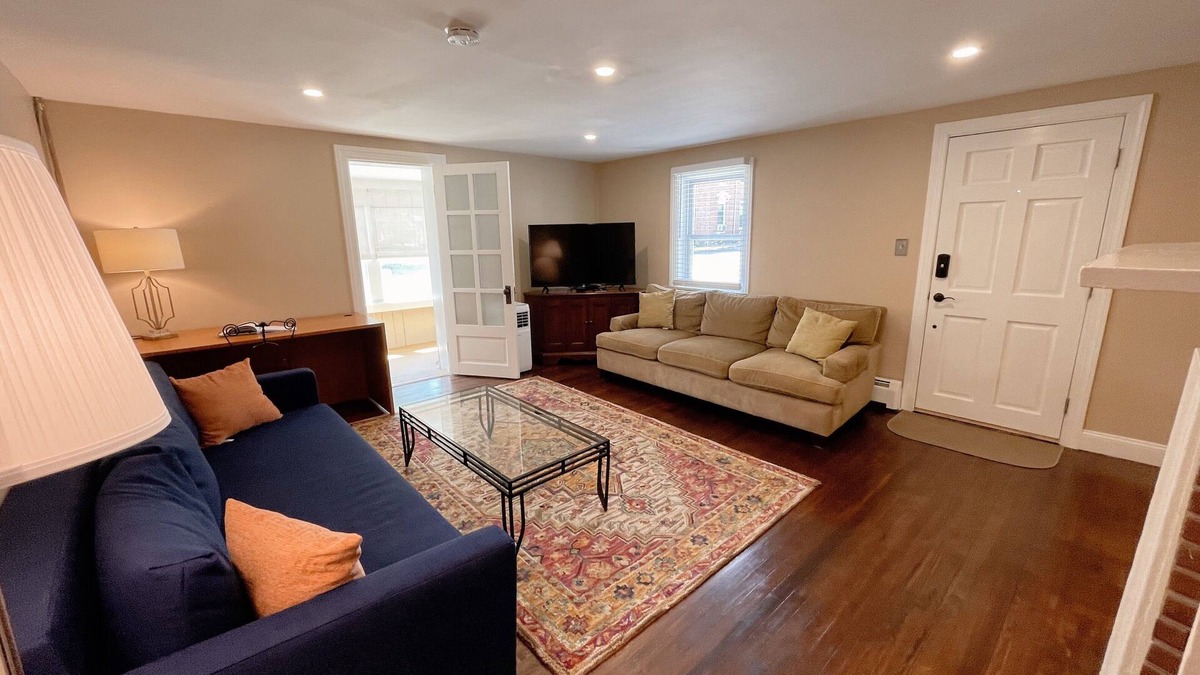 Westminster Apartment | Spacious 1 Bedroom Apt - Westminster, MD. Close to McDaniel College.