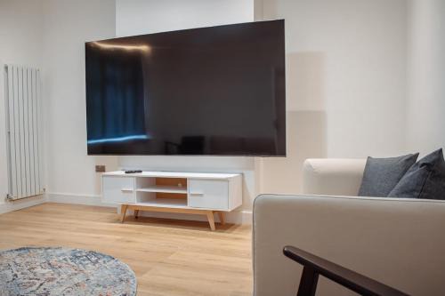 Headingley House | Spacious 13-Bed in the Heart of Headingley