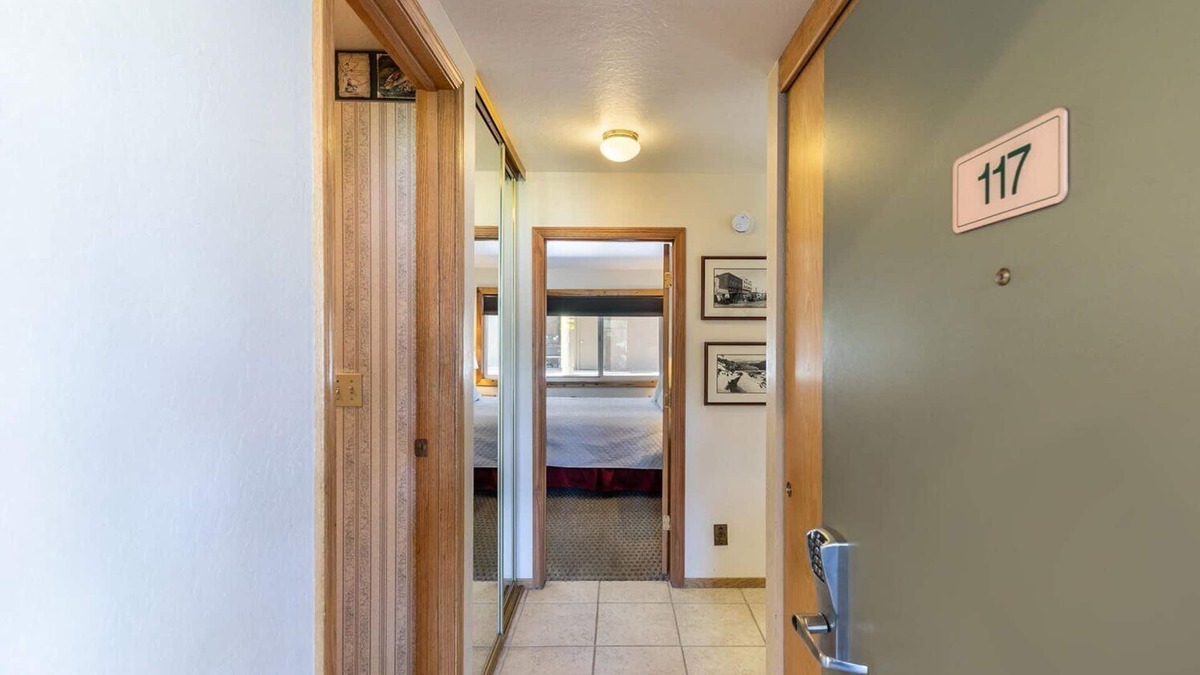 Truckee Condo | Spacious 1BR Condo w/Partial Lake View #117 at Donner Lake Village