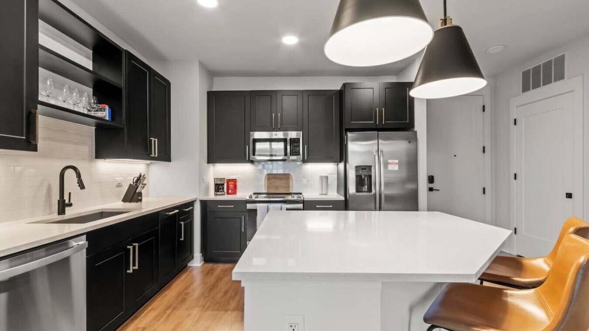 Tampa Apartment | Spacious 1BR Near Raymond James Stadium – Midtown