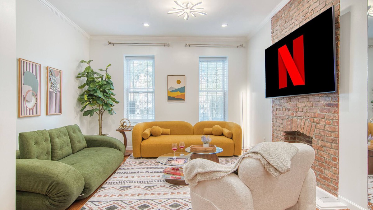 Bushwick Apartment | Spacious 1BR with King Bed, AC, WiFi & Streaming Entertainment.