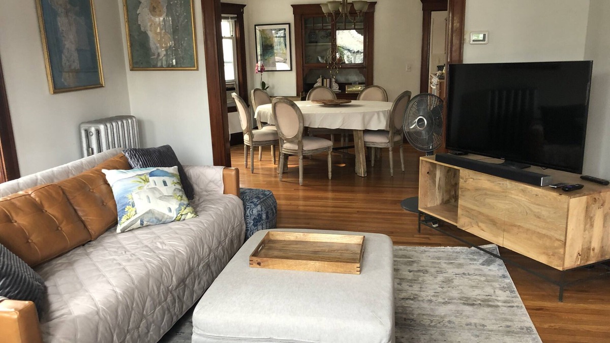 Watertown Apartment | Spacious 2 bdrm apartment 1.8 mils from Harvard Sq