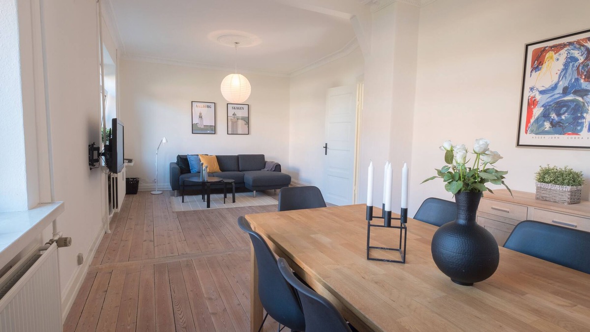 Aalborg Apartment | Spacious 2-Bed Apartment in Aalborg