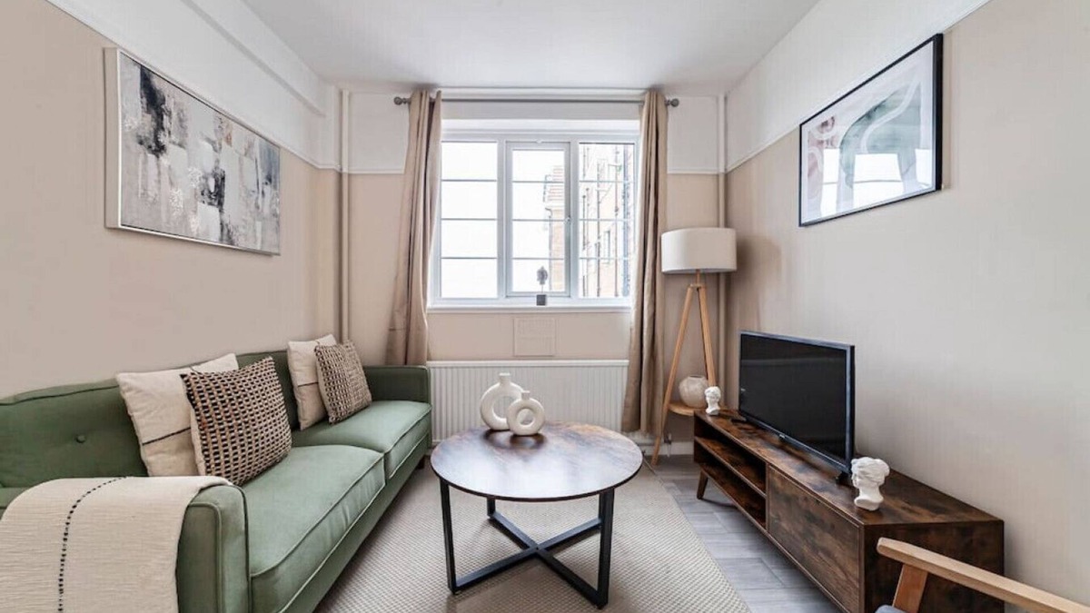 Anerley Apartment | Spacious 2 Bed Flat in Crystal Palace