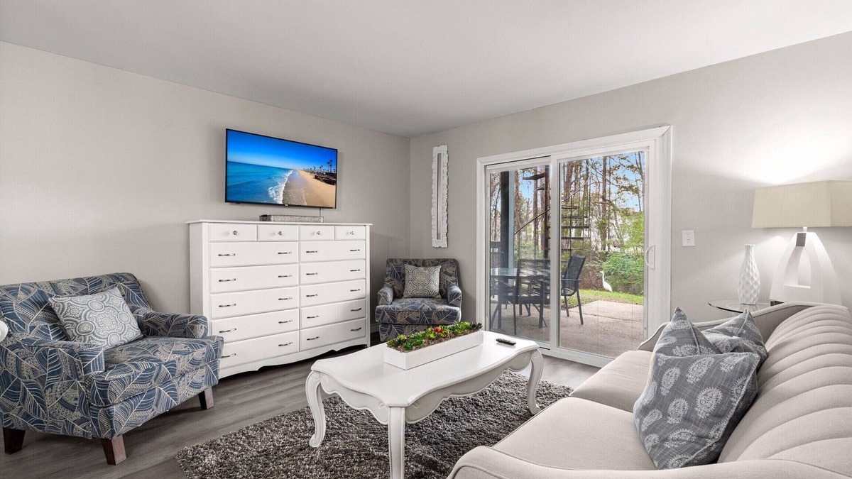 North Charleston Condo | Spacious 2 bedroom condo