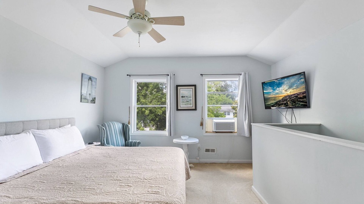 Lower Township Apartment | Spacious 2 Bed2 Bath Guest Suite Apt with HOT TUB and EV Charging