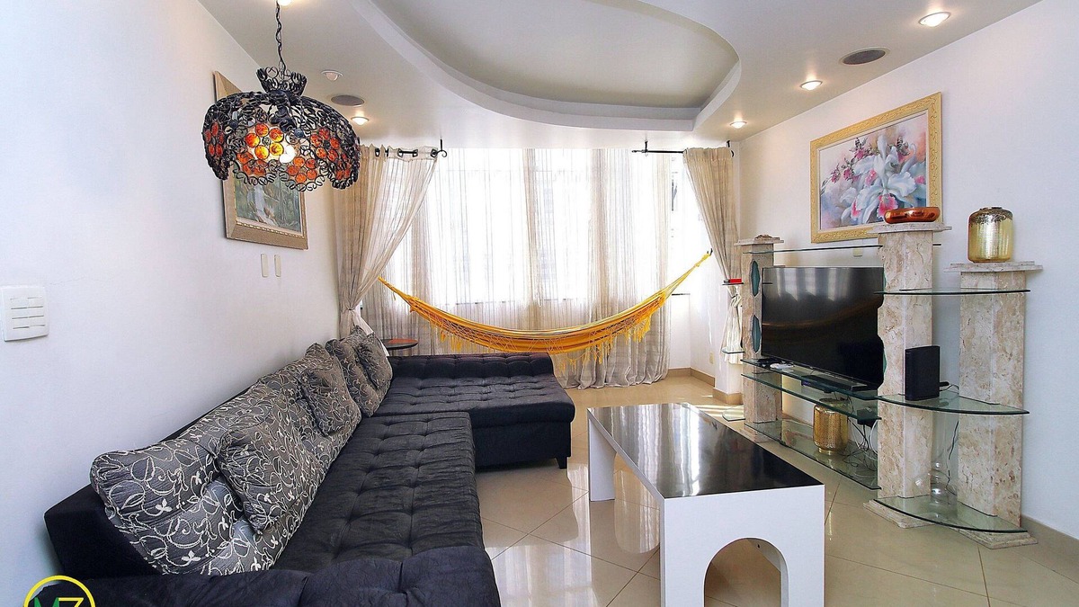 Leme Apartment | Spacious 2 bedrooms on Leme beach for 7 people