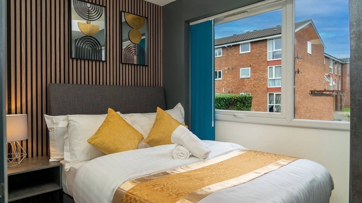 Wealdstone Apartment | Spacious 2 Bedroom Home in Harrow | Free Parking