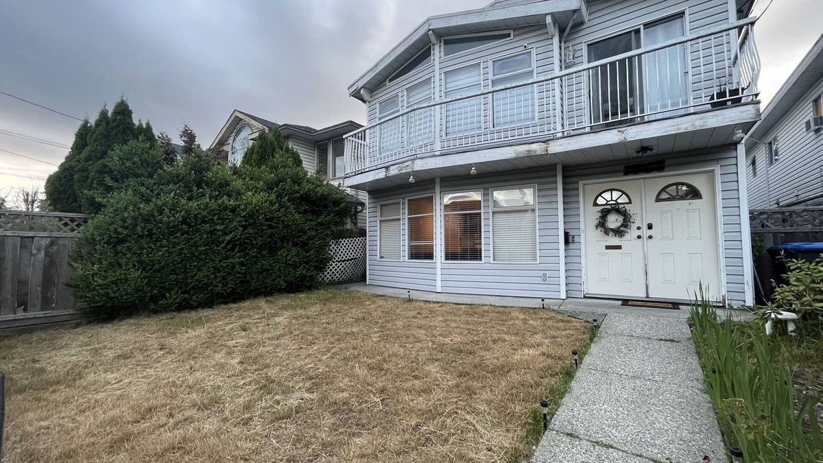 Port Coquitlam House | Spacious 2 bedroom suite