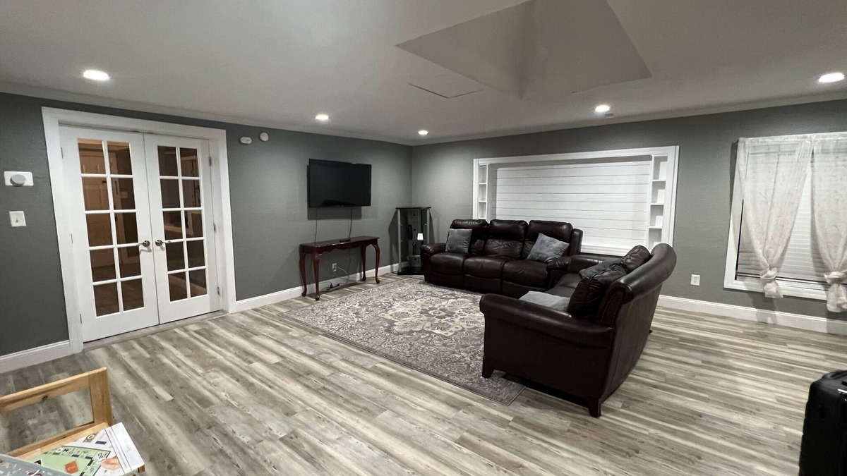 Plant City House | Spacious 2 bedroom 2 bathroom. 4 beds!