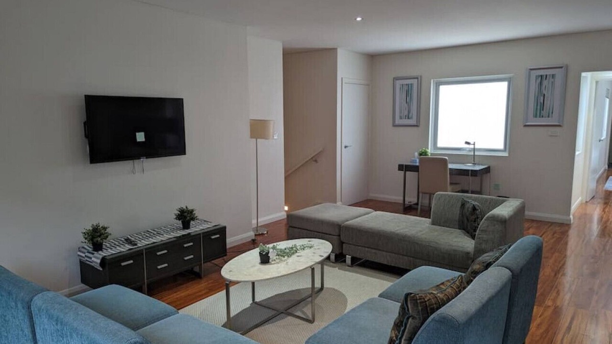 Kingston Apartment | Spacious 2 bedroom apartment @Kingston Foreshore