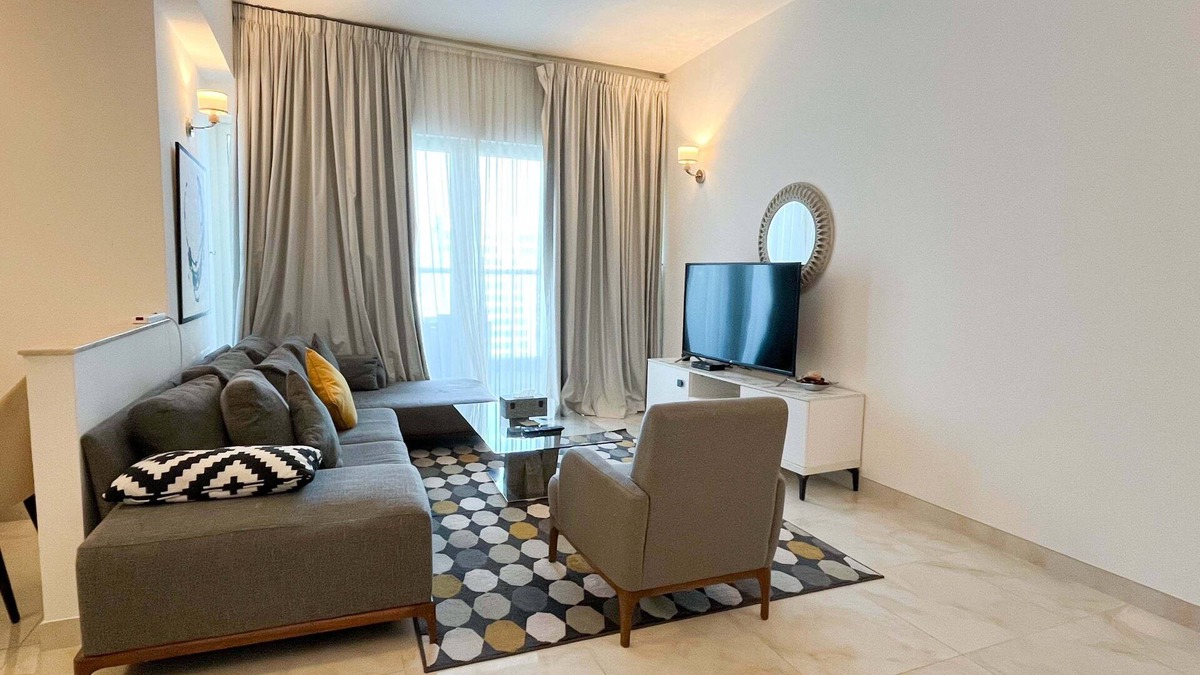 Block 428 Apartment | Spacious 2 Bedroom apartment in City Center