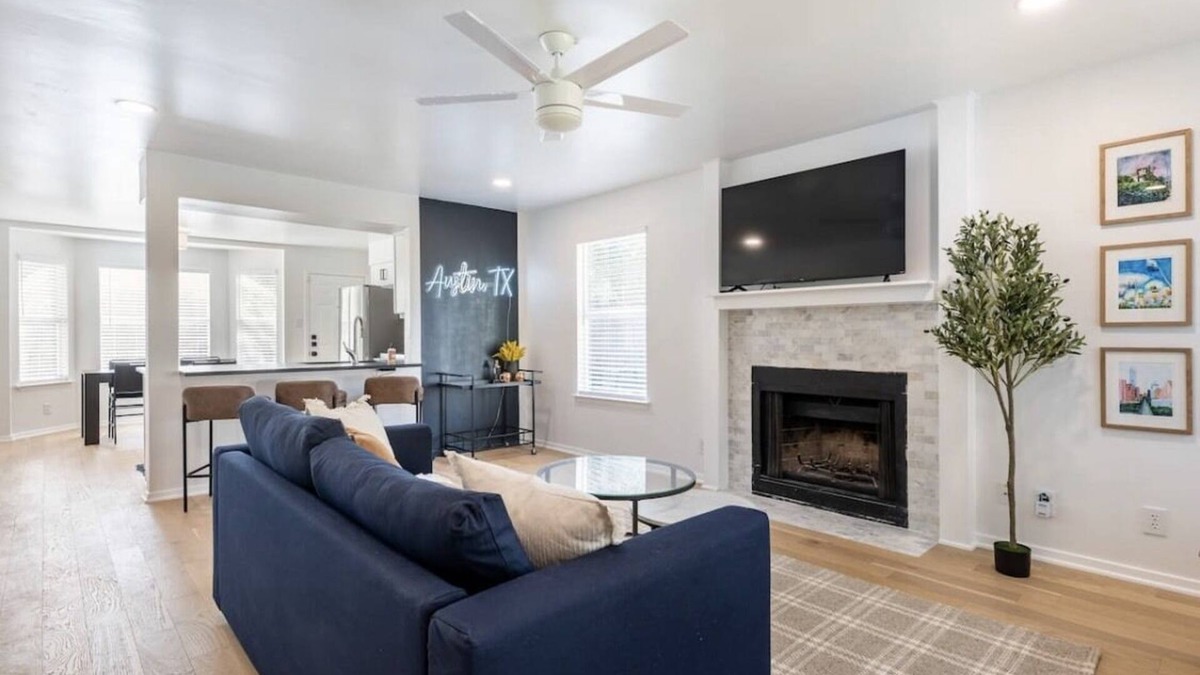 Pleasant Valley House | Spacious 2 Bedroom East Riverside Home with Garage and Yard