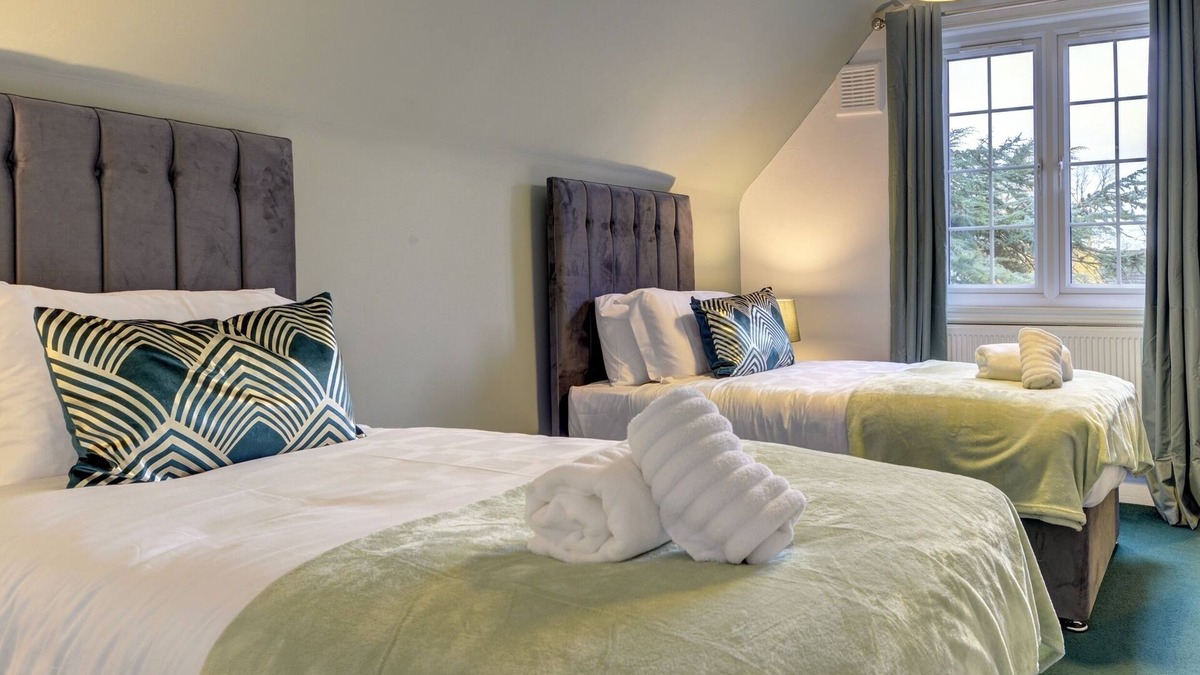 Thorpe Satchville Apartment | Spacious 2 Bedroom Flat ideal for families and contractors