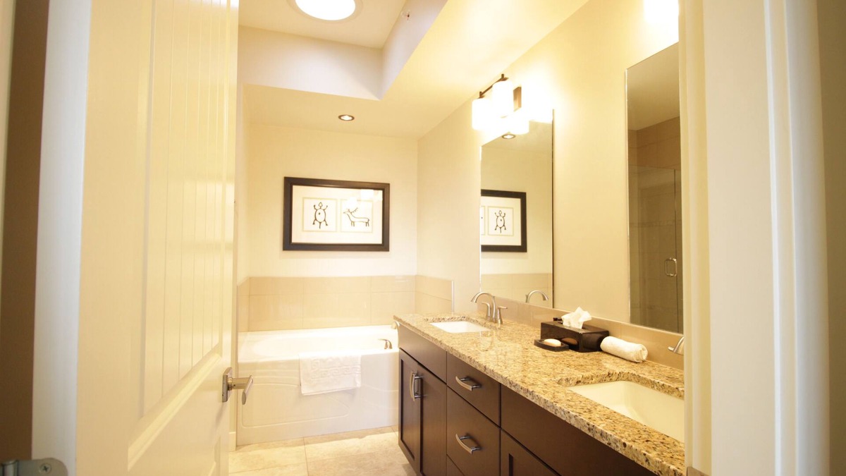 Okanagan-Similkameen House | Spacious 2-Bedroom Getaway with Expansive Views of Osoyoos
