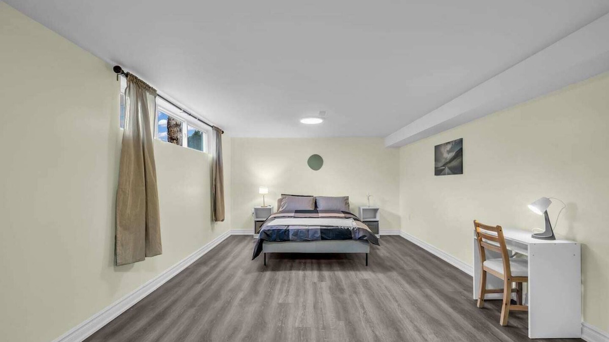 Newtonbrook House | Spacious 2 Bedroom Guest Suite in North York