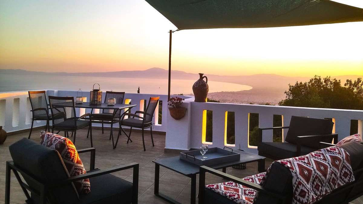 Diasella House | Spacious 2 bedroom holiday home with fabulous views over Kalamata
