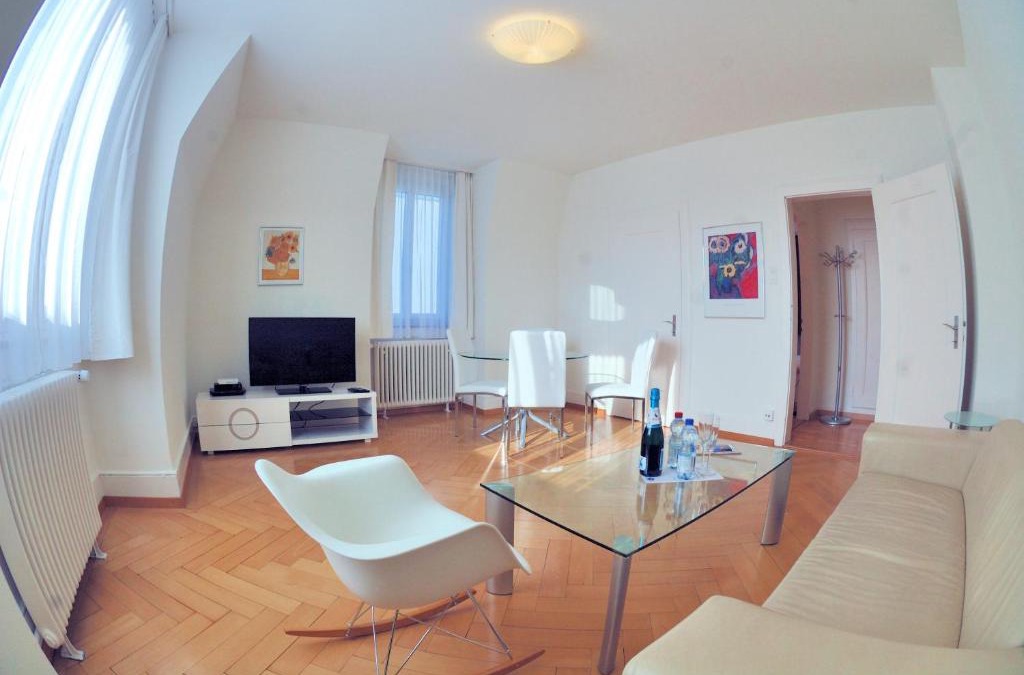 District 2 Apartment | Spacious 2-bedroom near lake - Stardust 32