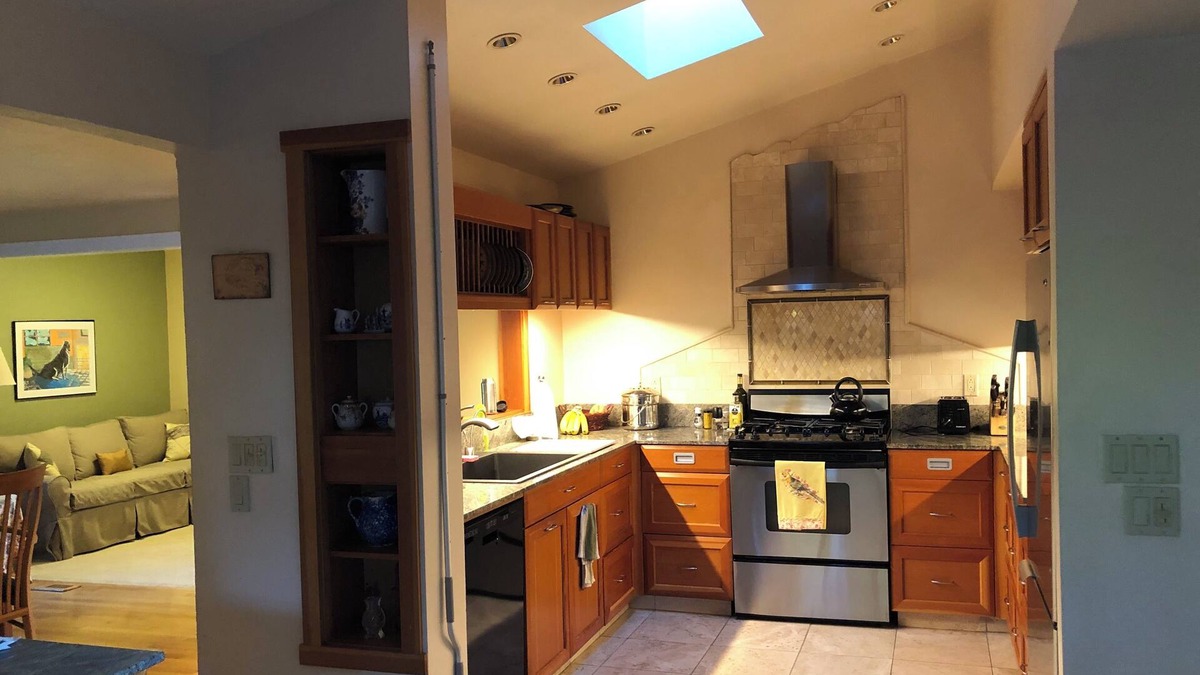 Forestville House | Spacious 2-bedroom wine country home with lovely outdoor spaces.