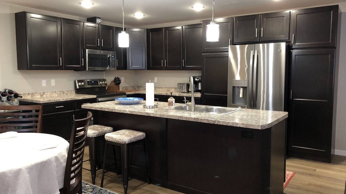 Grand Forks Condo | Spacious 2 Bedroom Private Entry Ground Floor Townhome