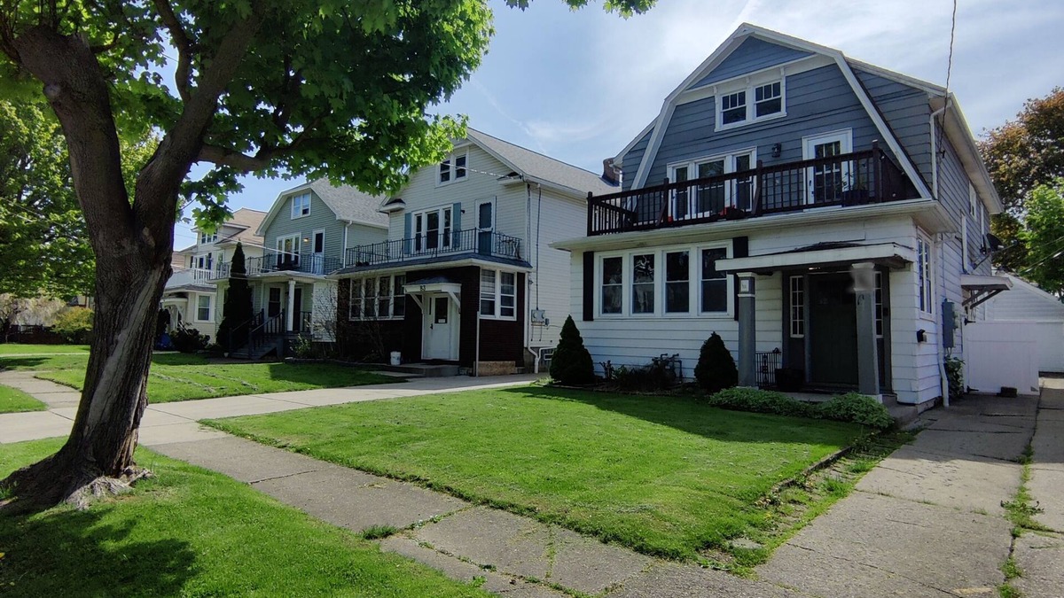 Buffalo Apartment | Spacious 2 BR Near Buffalo/Niagara Falls
