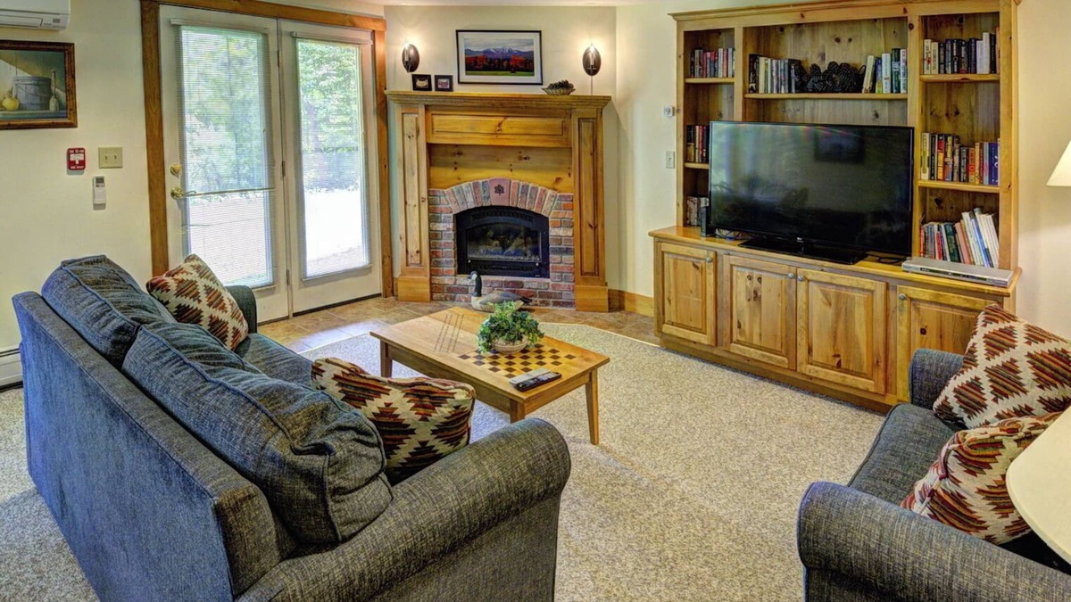 North Troy Condo | Spacious 2-BR Ski-in, Ski-out Jay Peak Village Condo, right on trail. A/C incl!