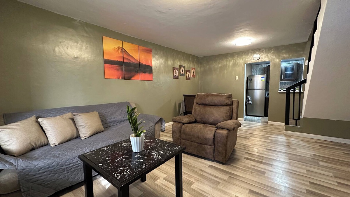 Dumaguete House | Spacious 2-storey Home with Modern Amenities