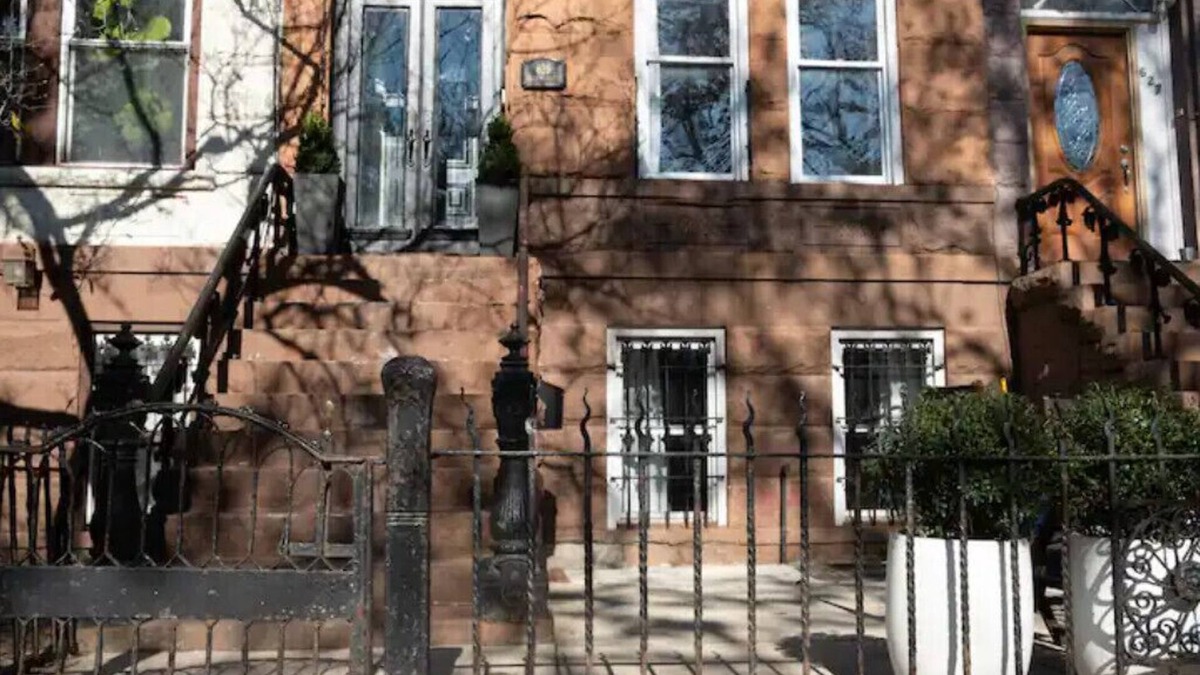 Ocean Hill House | SPACIOUS 2-STORY Brownstone House 4 ppl | BED STUY