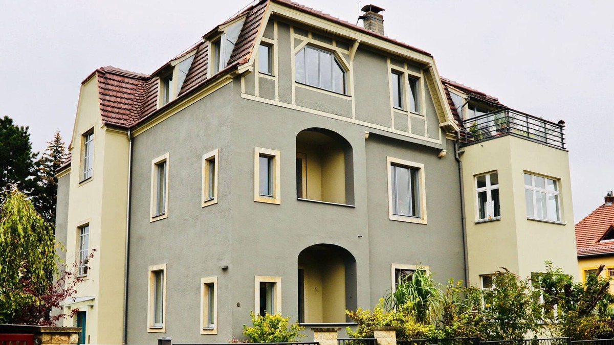 Buhlau/Weier Hirsch Apartment | Spacious 200 sqm apartment in villa with garden and WiFi in wonderful Dresden