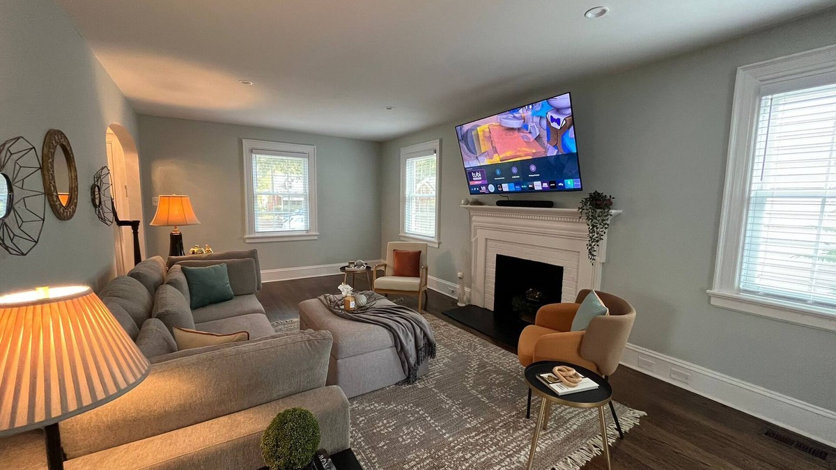 Mosby House | Spacious 2900 SQ Feet House In Ginter Park, 10 min to Everywhere