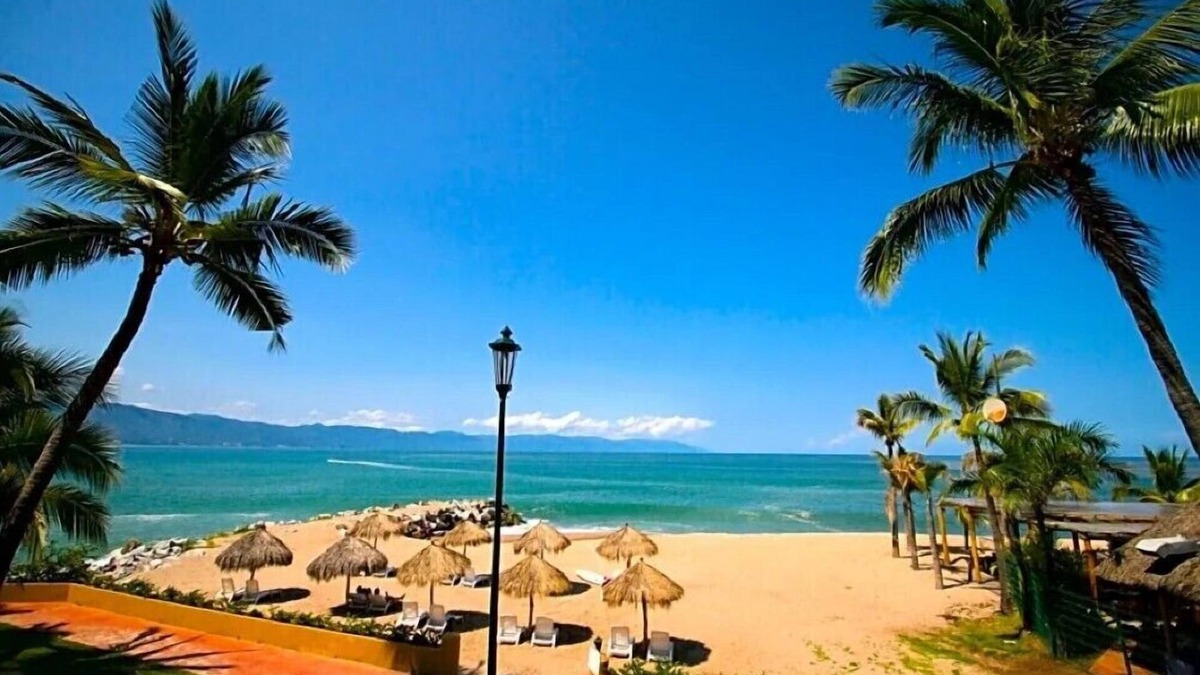 South Hotel Zone Hotel | Spacious 2BR Condo with Private Balcony, Pool & Ocean Views