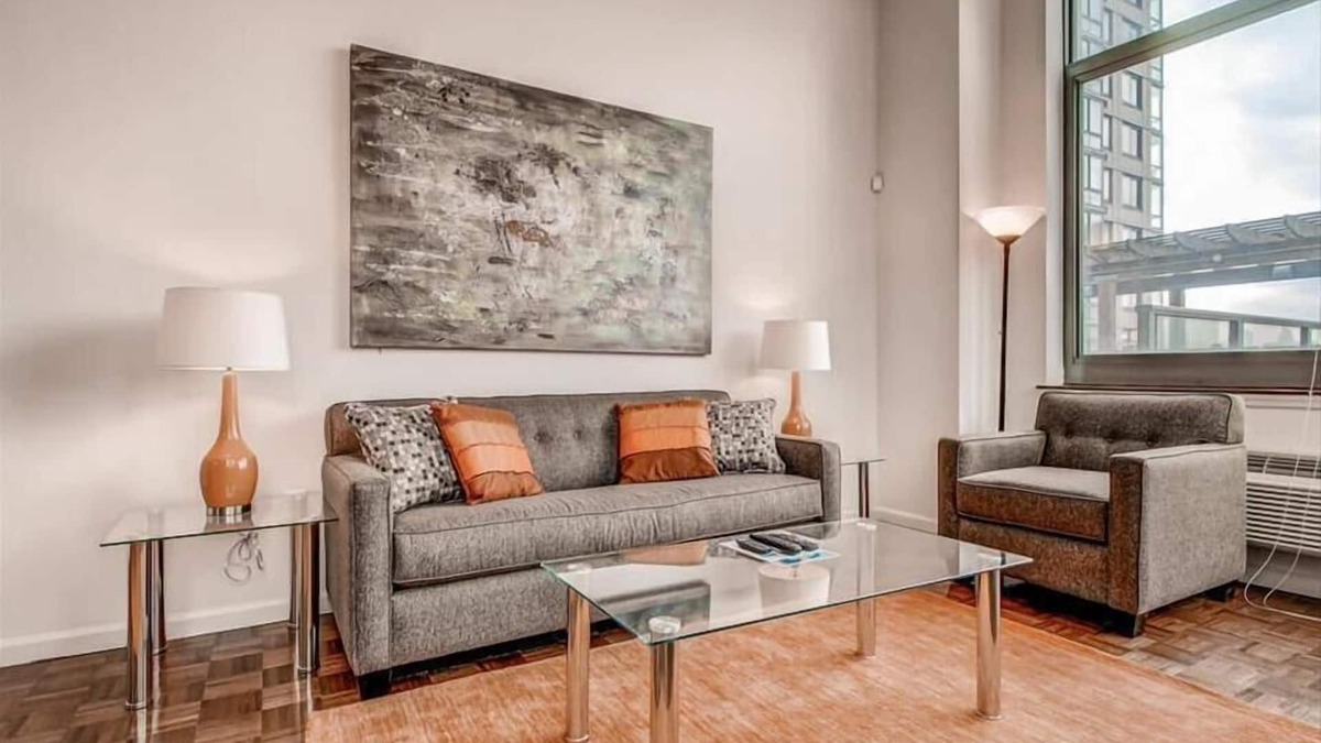 Hudson Exchange Apartment | Spacious 2BR | Full Kitchen | Minutes to PATH | Jersey City by GLS