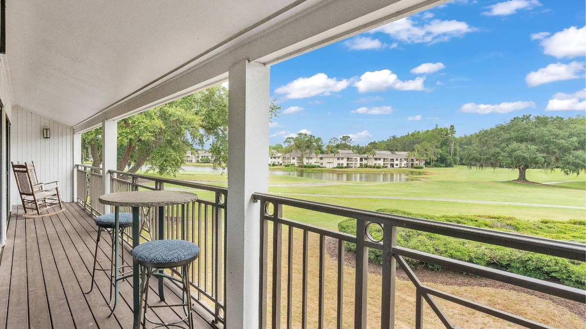 Wesley Chapel Condo | Spacious 2BR Golf View Condo w/2 En Suites, Patio & Smart TVs – Perfect for Family or Golf Getaways