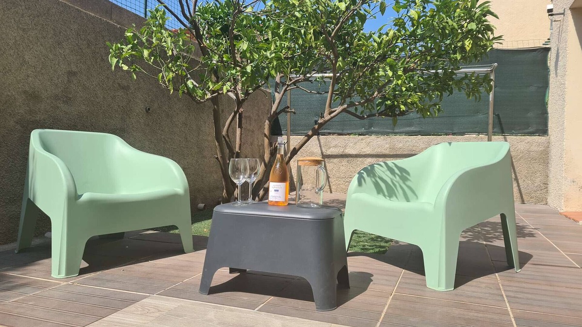 Banyuls-sur-Mer Apartment | Spacious 2BR Ground Floor Apartment with Terrace - 3 mins to Beach, Quiet & Ideal for Hikers/Divers
