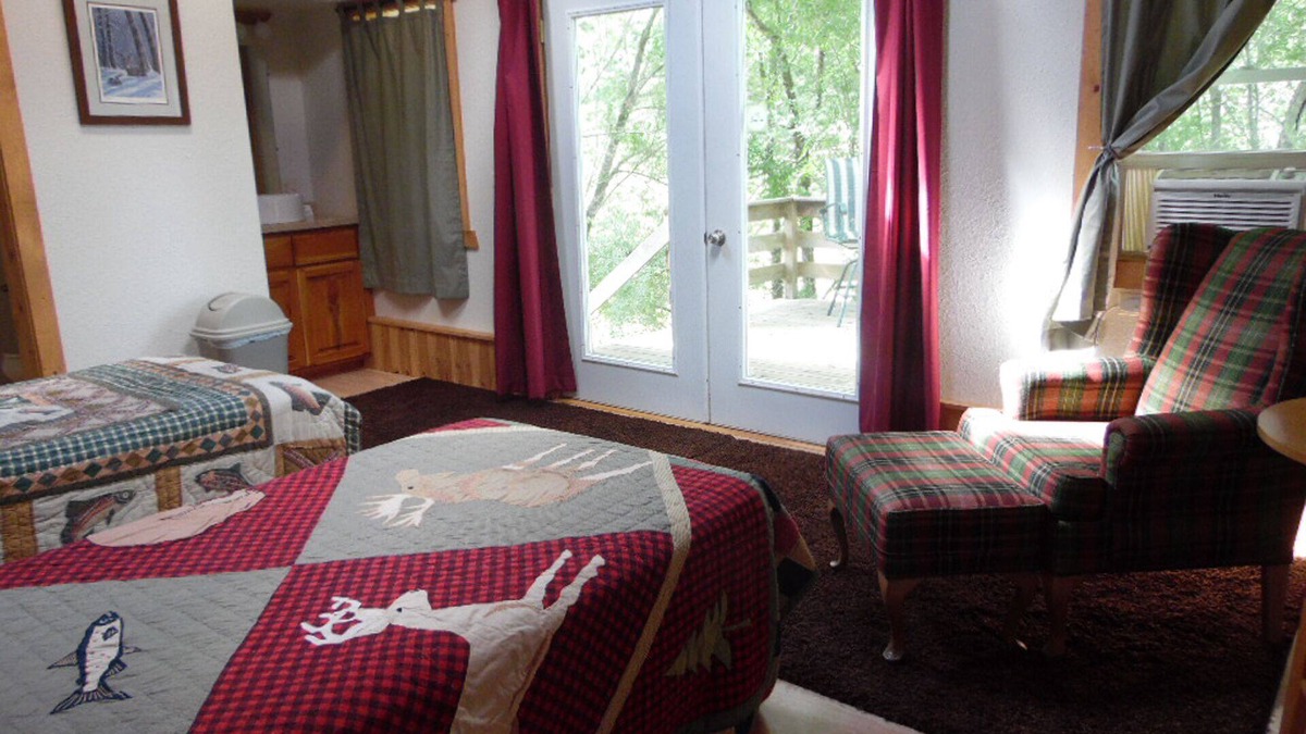 Mindoro Apartment | Spacious 2nd Floor Suite
