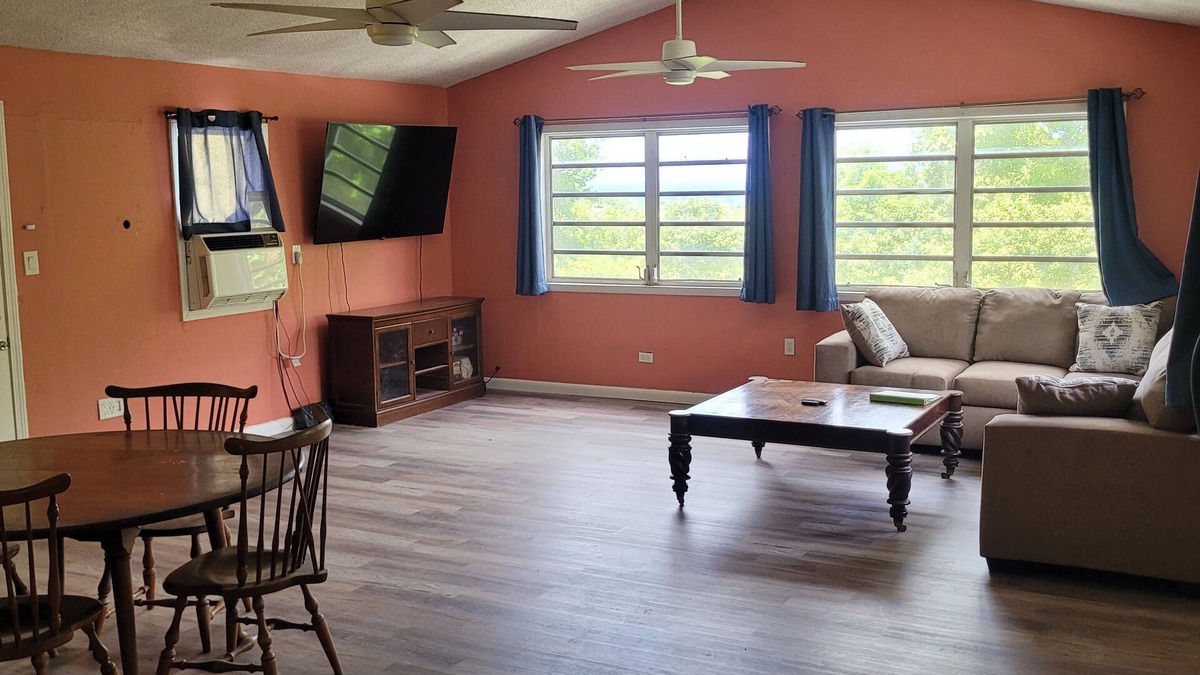 Orange Grove Apartment | spacious 3 bd, 2 ba. nwsh/dry onsite - AC - stable Wi-Fi - full kitchen