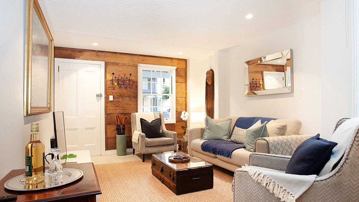 Balmain House | Spacious 3-Bed Family House with Courtyard
