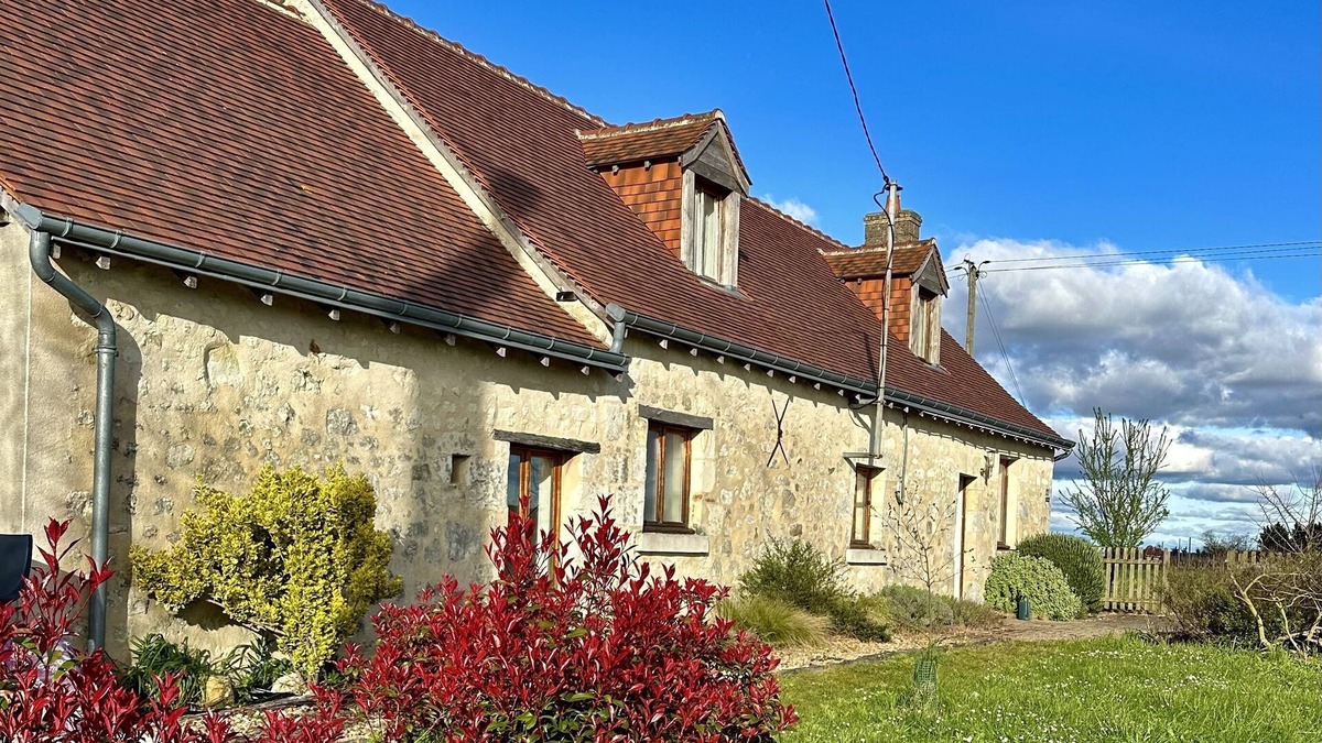 Noyant-Villages Cottage | Spacious 3 bed gite perfect to explore all the attractions of the Loire Valley